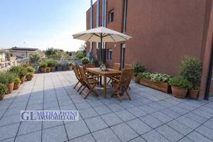 Appartamento con due camere e terrazzo GL1600