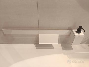 Barra attrezzata, con dispenser e porta smartphone