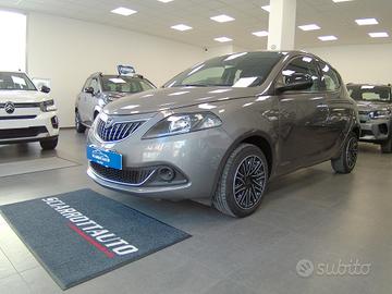 Lancia Ypsilon 1.0 FireFly 5 porte S&S Hybrid Silv