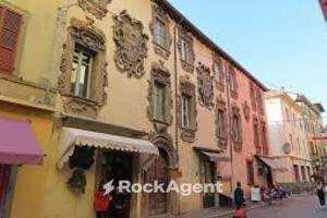 BORGO VAL DI TARO (PR) QUADRILOCALE CENTRALE CON T