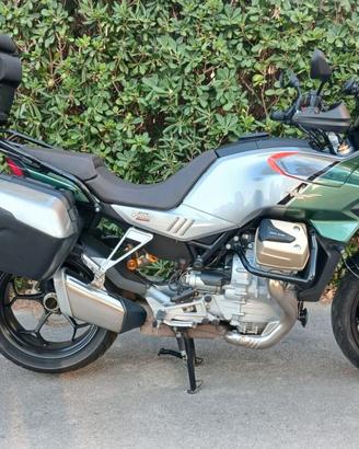 Moto Guzzi Mandello V100 S 2023