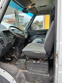 veicolo per trasporto cavalli