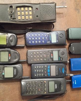 Telefoni vintage Nokia Motorola Siemens GSM 