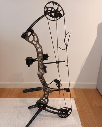 Arco compound Bear Crux