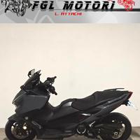 Yamaha TMax TECH MAX