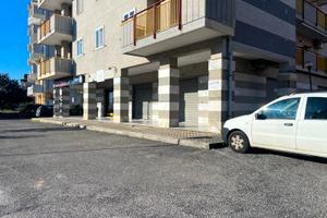 Locale commerciale di 112 mq