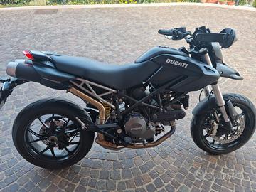 Ducati Hypermotard 796 - 2011