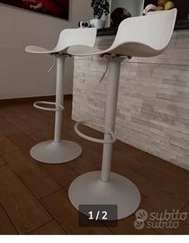 Sgabelli arredo per cucina altezza regolabile.