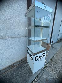 Vetrina illuminata D&G