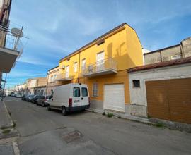 Appartamento e box in via Santa Lucia Rif.0981