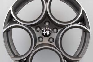 Cerchi in lega 19 wsp per alfa Stelvio Tonale 159