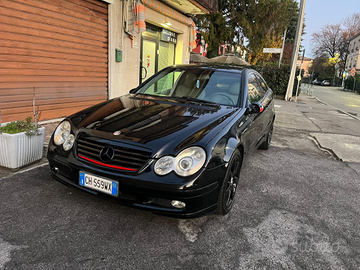 Mercedes c220 sport coupé 2003 manuale