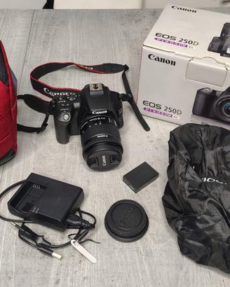 Fotocamera Reflex Canon 250 D + EF-S 18-55 IS STM