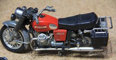 Polistil Moto Guzzi scala 1-15 vintage