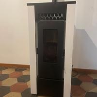 Stufa in pellet nuova