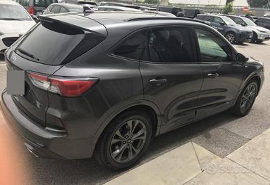 Ford kuga 1.5 120cv anno 2020 diesel