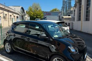 Smart forfour nera elettrica