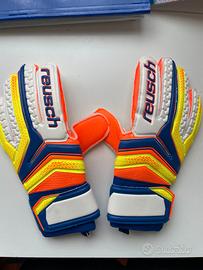 Guanti da portiere Reusch ragazzo.