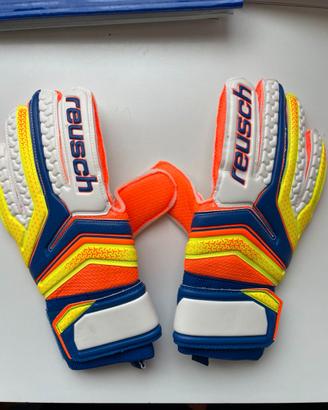 Guanti da portiere Reusch ragazzino.