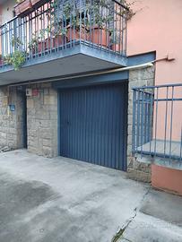 Privato offre box auto