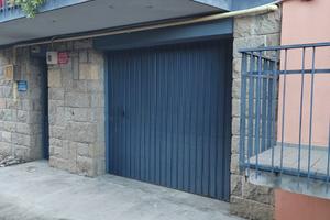 Privato offre box auto