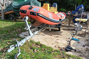 Gommone 4m.top 700 . Carello