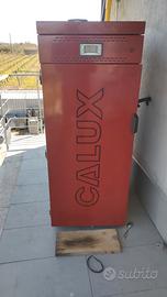 stufa a pellet 27 kW marca Calux per passagg