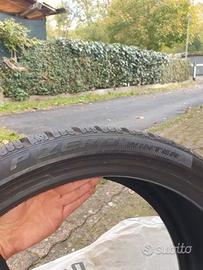 Pneumatici Pirelli PZero Winter 245/35/R19