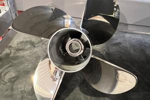 Elica Mercury Racing Ventera 21