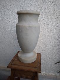 vaso in marmo bianco h30cm