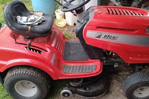 trattorino tagliaerba 