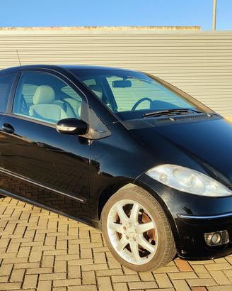 Mercedes Classe A 150 W169 Manuale Neopatentati