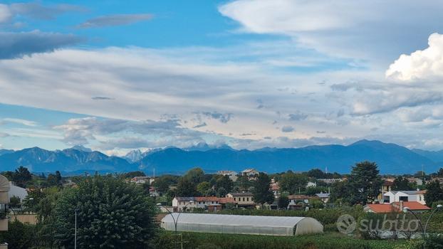 Tricamere biservizi con terrazza