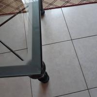 tavolino in ferro battuto