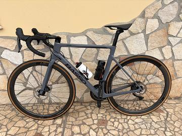 Bici da corsa Basso Astra