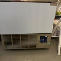 Abbattitore alimentare