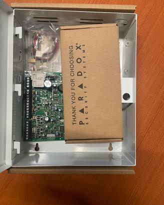 Kit Controllo Accessi PARADOX DGP-KIT220