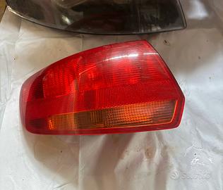 Faro posteriore sx Audi A3 8P