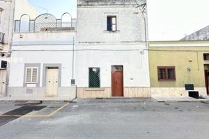 CASA INDIPENDENTE A SAVA