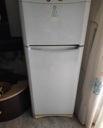 FRIGORIFERO MEDIO INDESIT