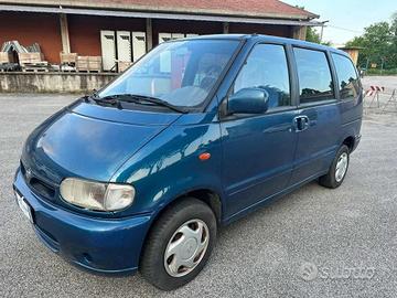 NISSAN Serena 1.6i 16V cat 5 porte Magic