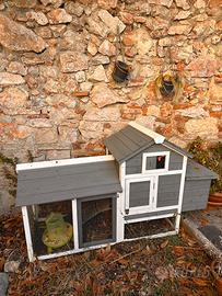 Pollaio in legno