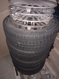 4 gomme invernali su disco Lancia Ypsilon 2015/20