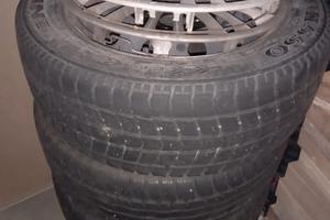 4 gomme invernali su disco Lancia Ypsilon 2015/20