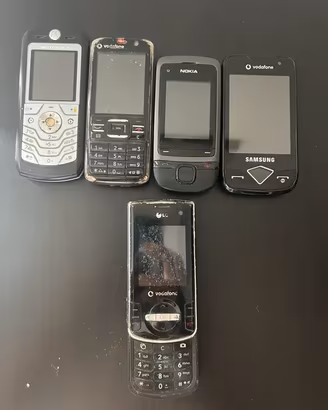 Lotto 5 telefoni vintage Nokia Samsung LG Motorola