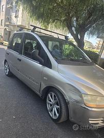 multipla 