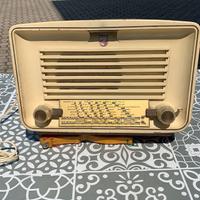 Radio Philips BI210A funzionante.