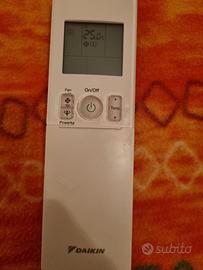 2 telecomandi originali Daikin