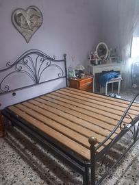 Struttura letto ferro battuto piu rete