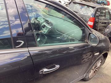 LANCIA DELTA PORTA ANTERIORE DX